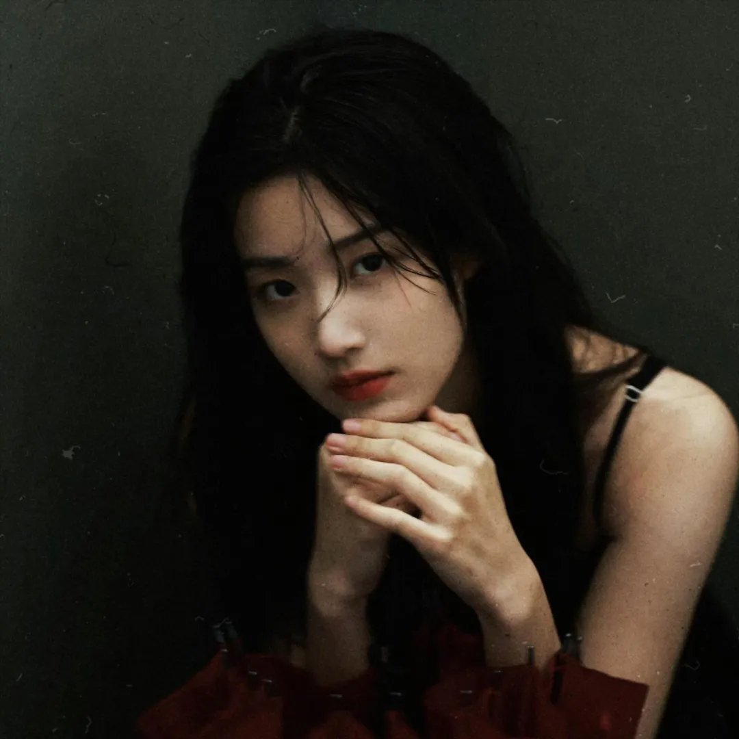 超硬伴娘